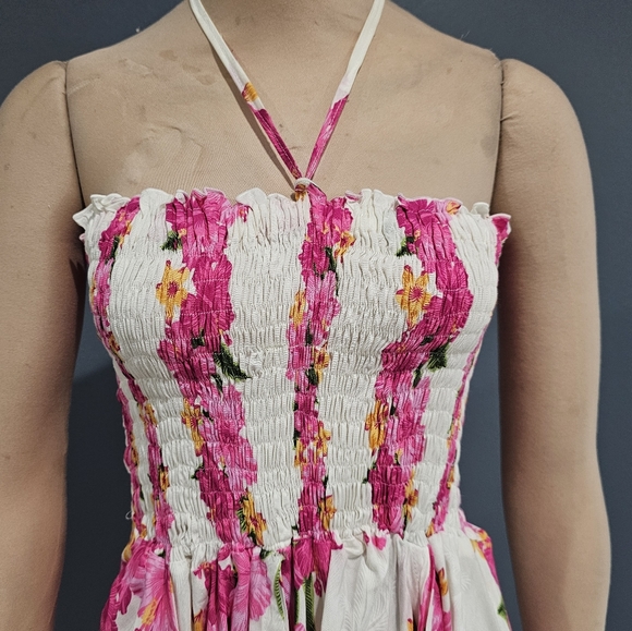 Nwt HULA HULA Hawaiian White Floral Smock Handkerchief Hem Mini Dress OSFM - Picture 2 of 10